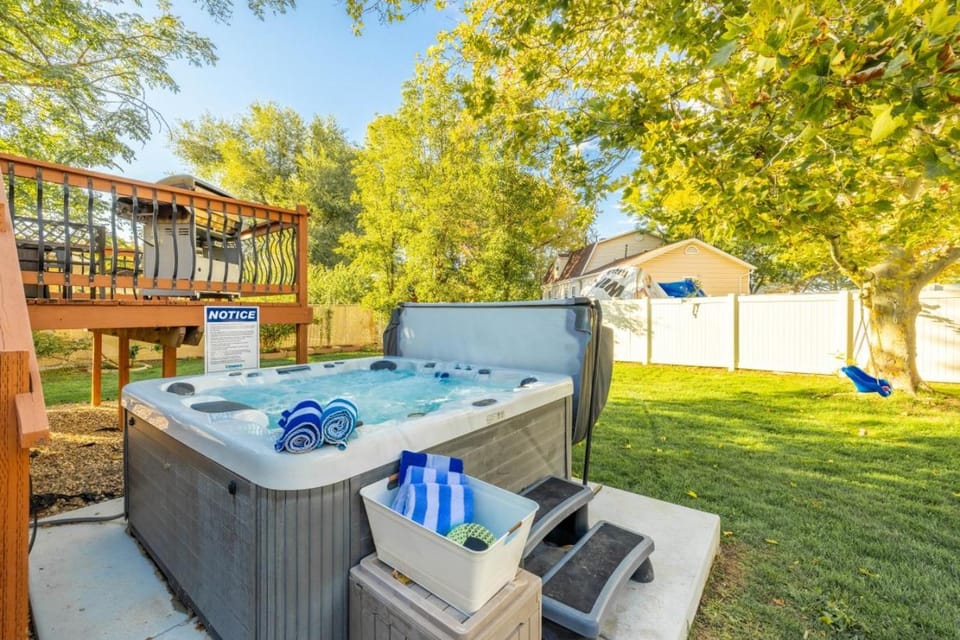 Hot Tub