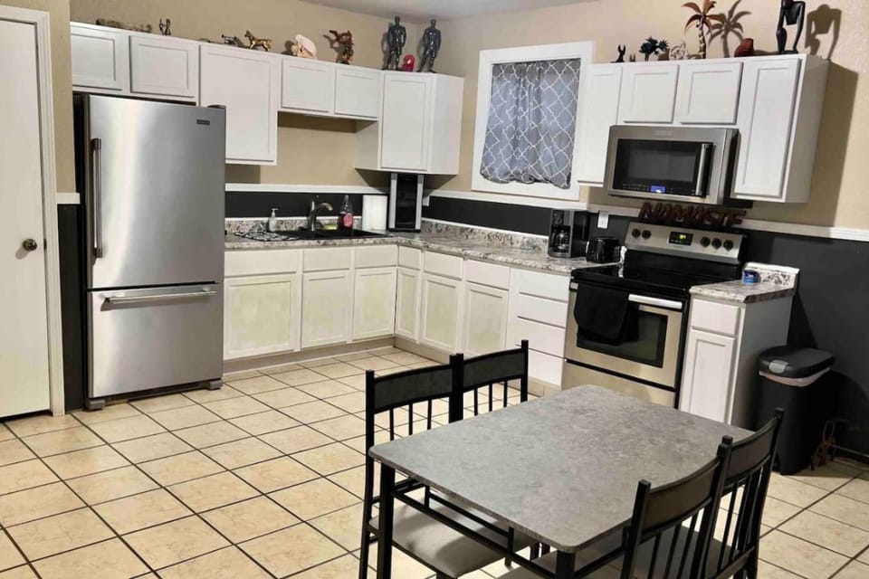 Riverfront Studio Cabin with Amazing View and Huge Yard Cabin in Saint Joseph