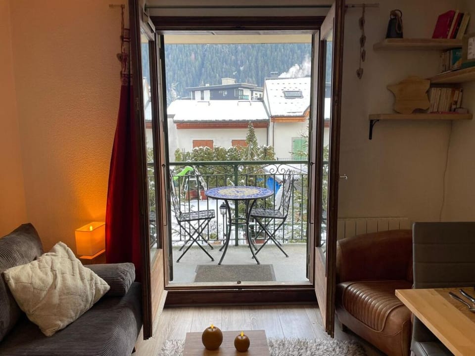 Patio, View (from property/room), Balcony/Terrace, Living room, Seating area, Dining area