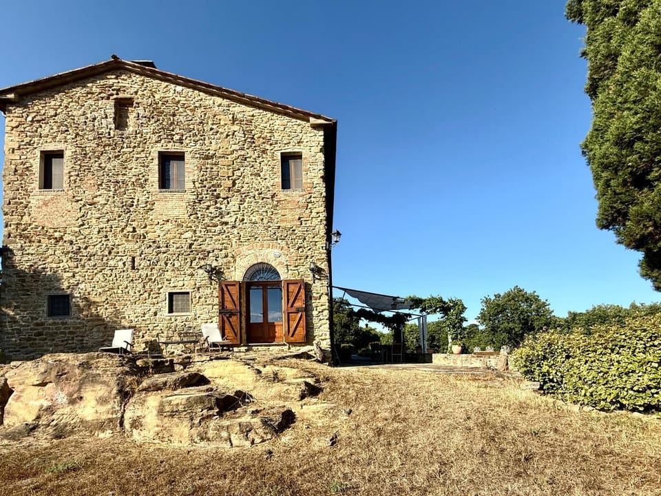 Property building, Day, Landmark view