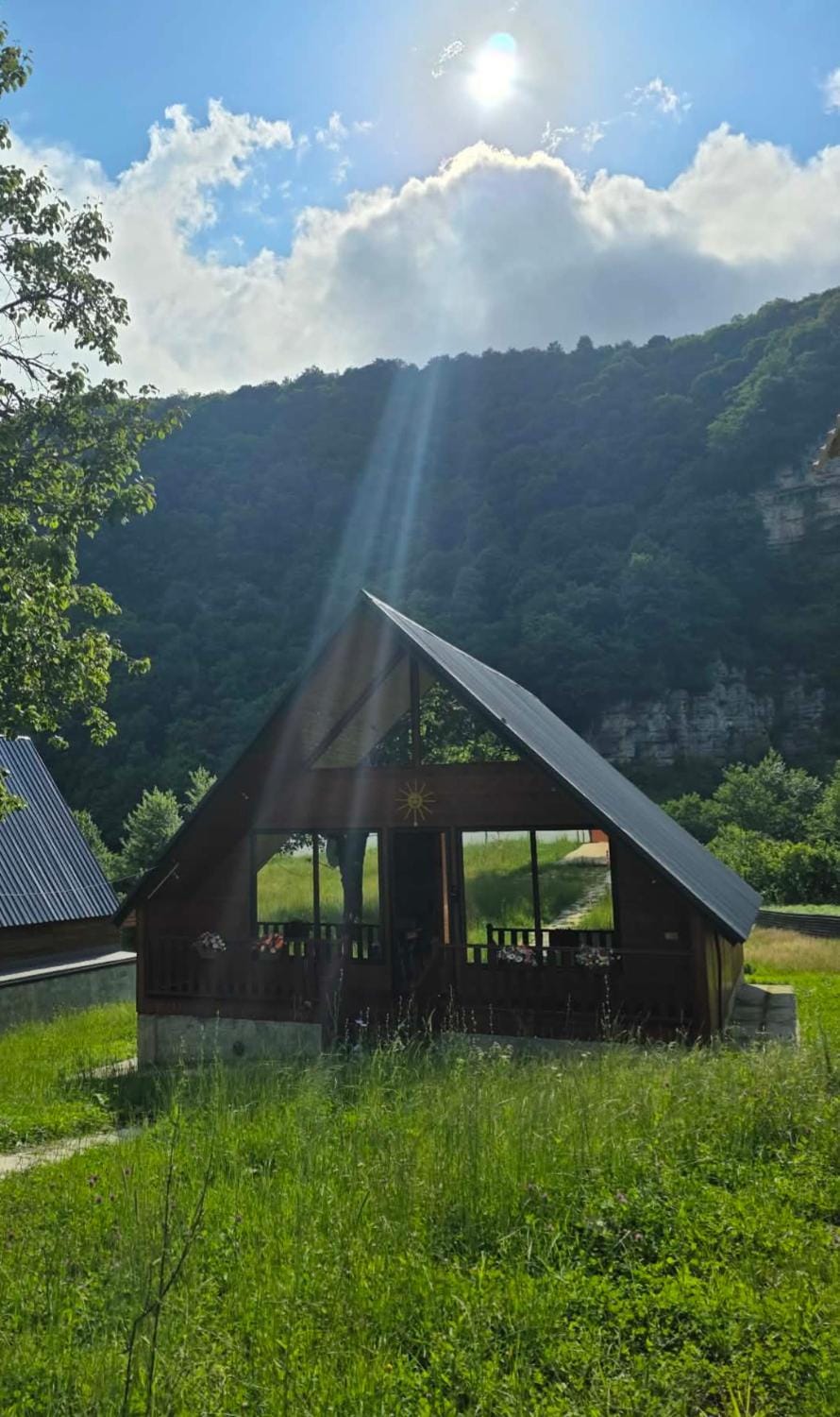 Kinchkha cottage Fshuqebi - კინჩხის კოტეჯი ფშუქები House in Georgia