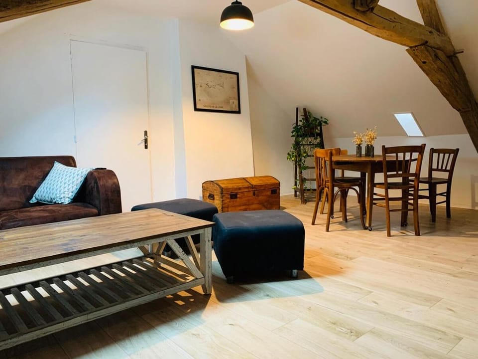 Appartement dans maison avec jardin privatif Apartment in Pays de la Loire