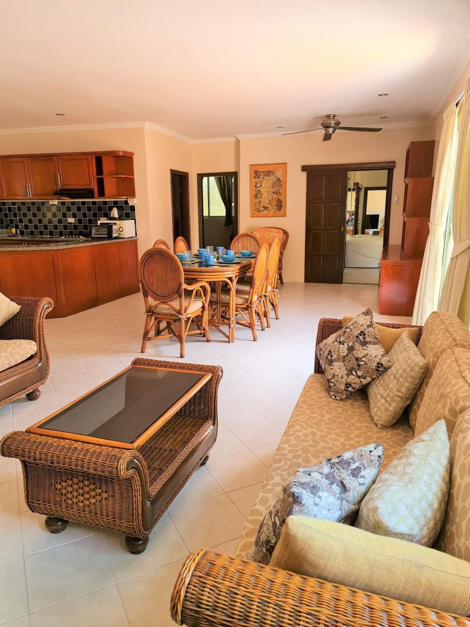 Living room, Seating area, Dining area