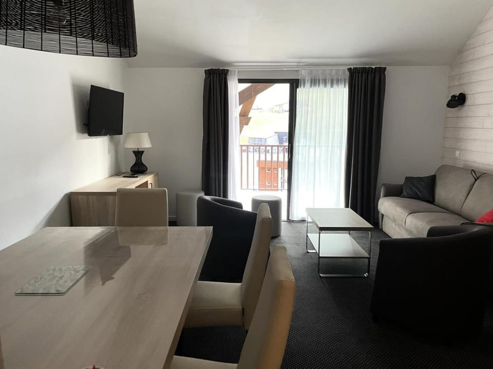 Résidence Le Portillo - Piscine - 2 Pièces pour 8 Personnes MAE-6143 Apartment in Nouvelle-Aquitaine