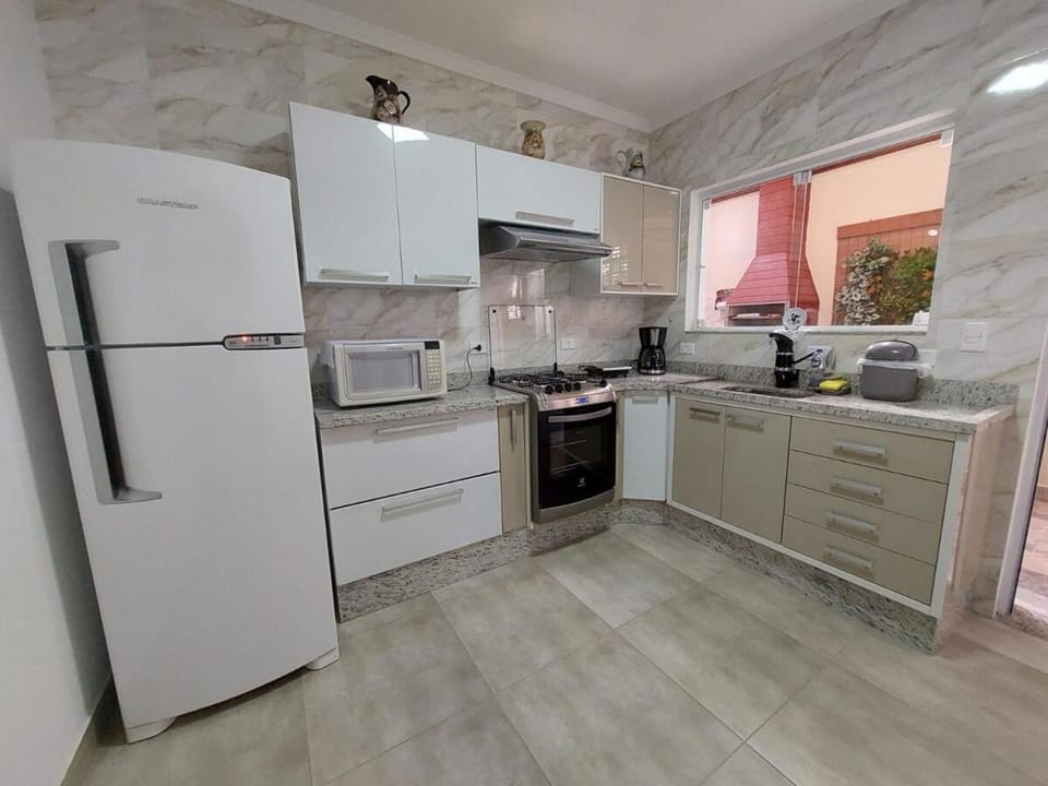 Casa aconchegante em Condomínio House in Caraguatatuba