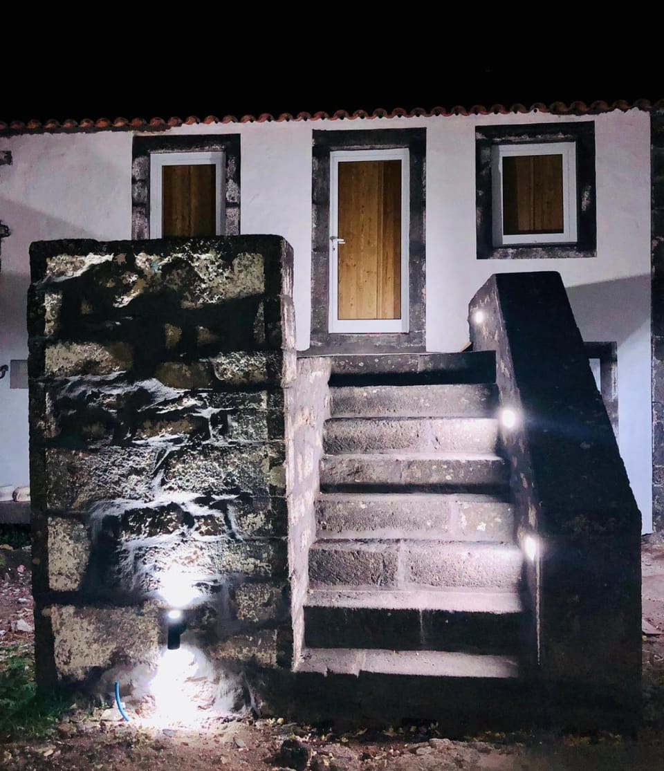 Ferreiro do Cabeço House House in Azores District