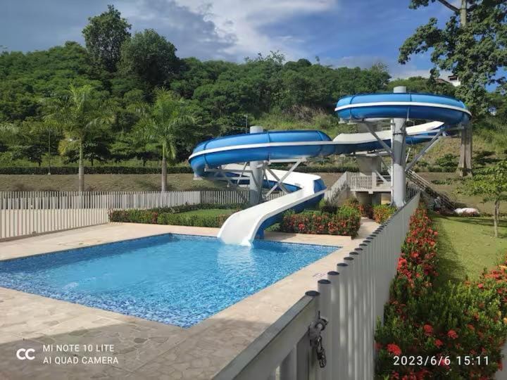 Apartamento loft en Santa Fe de Antioquia Apartment in Santa Fe de Antioquia