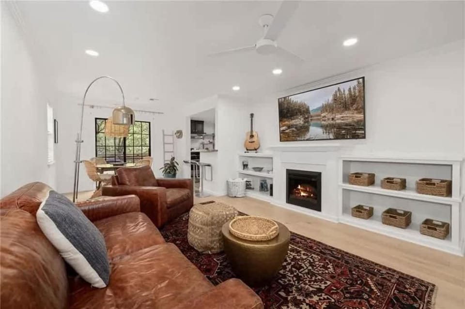 Gravity Getaway House in Bella Vista