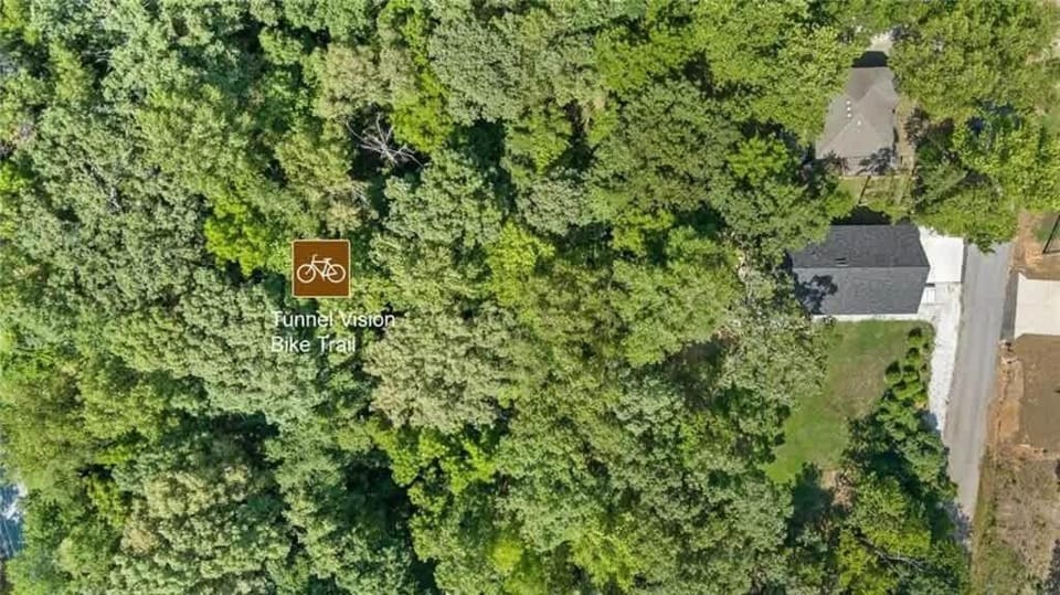 Gravity Getaway House in Bella Vista