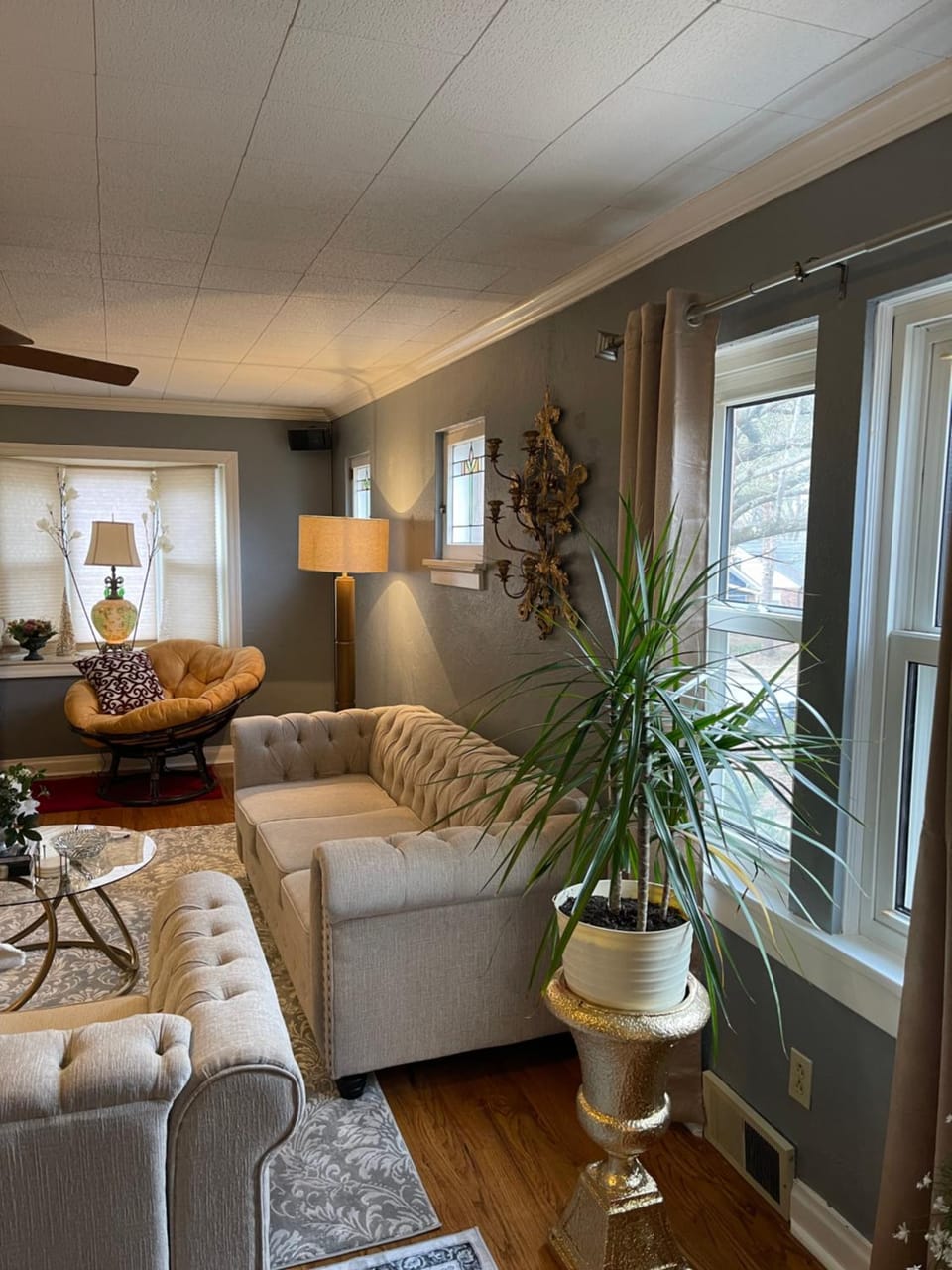 Living room, Seating area