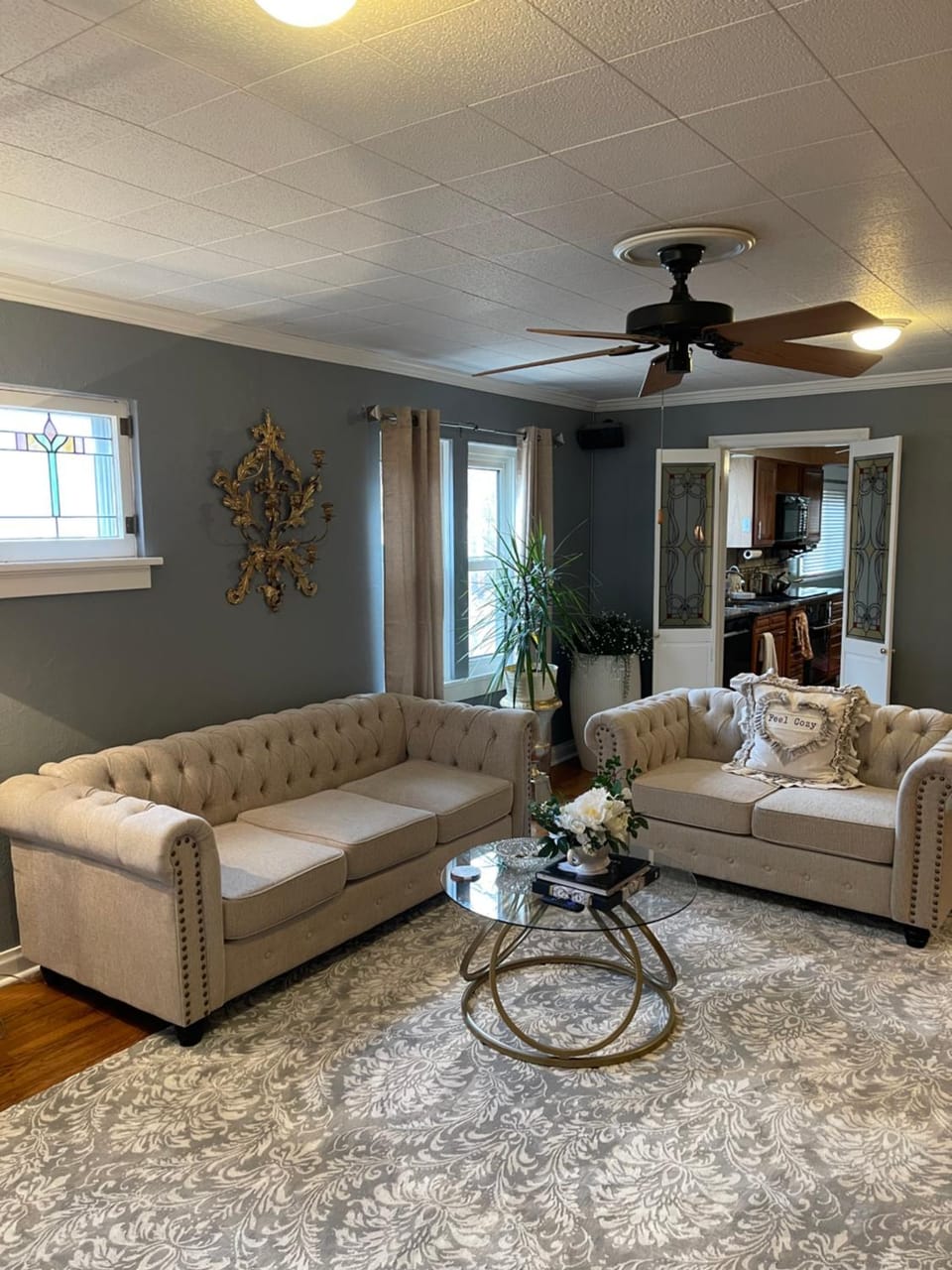 Living room, Seating area
