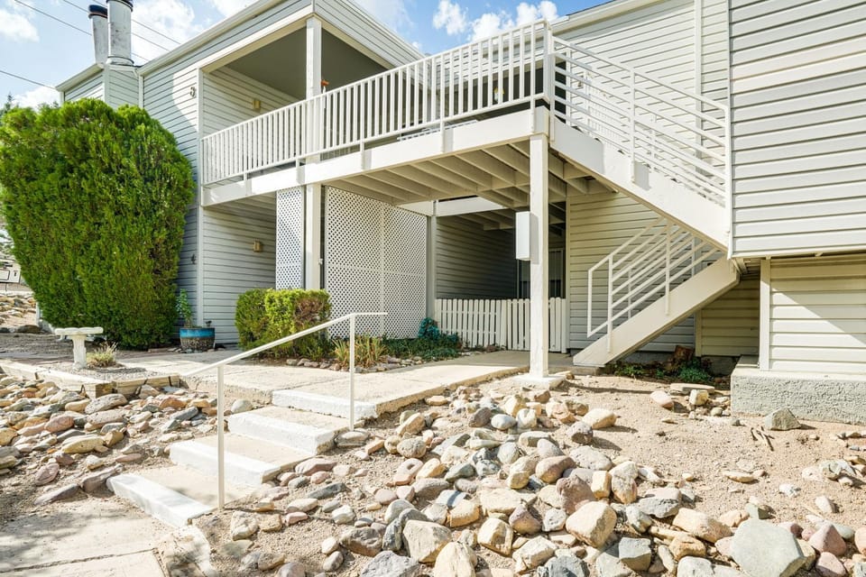 1 Mi to Whiskey Row + Town Sq: Remote Work Hub! House in Prescott