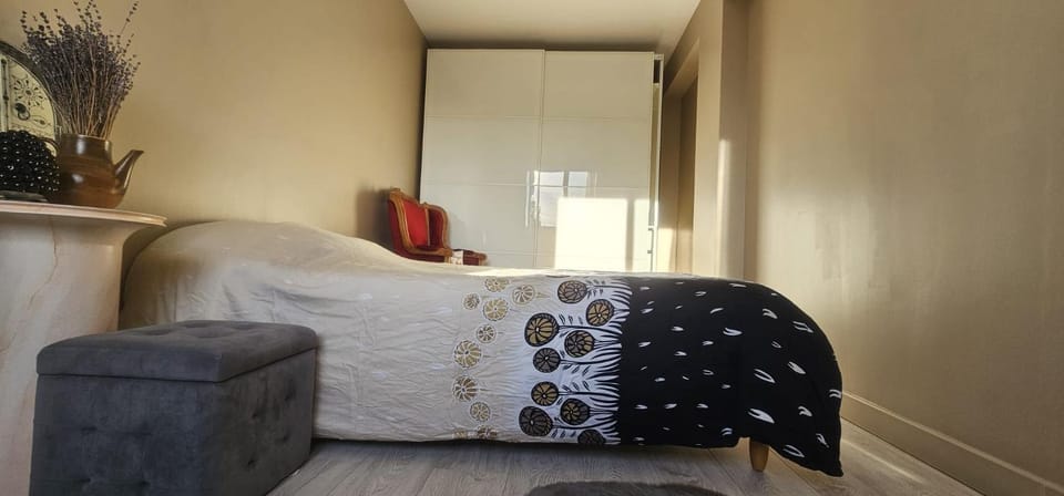 Le calme ensoleillé Apartment in Paris
