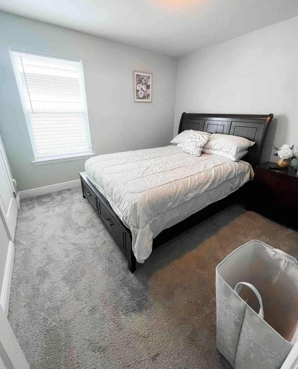 Quiet neighborhood, all new amenities! House in Alabama