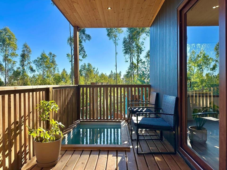 View (from property/room), Balcony/Terrace, Swimming pool