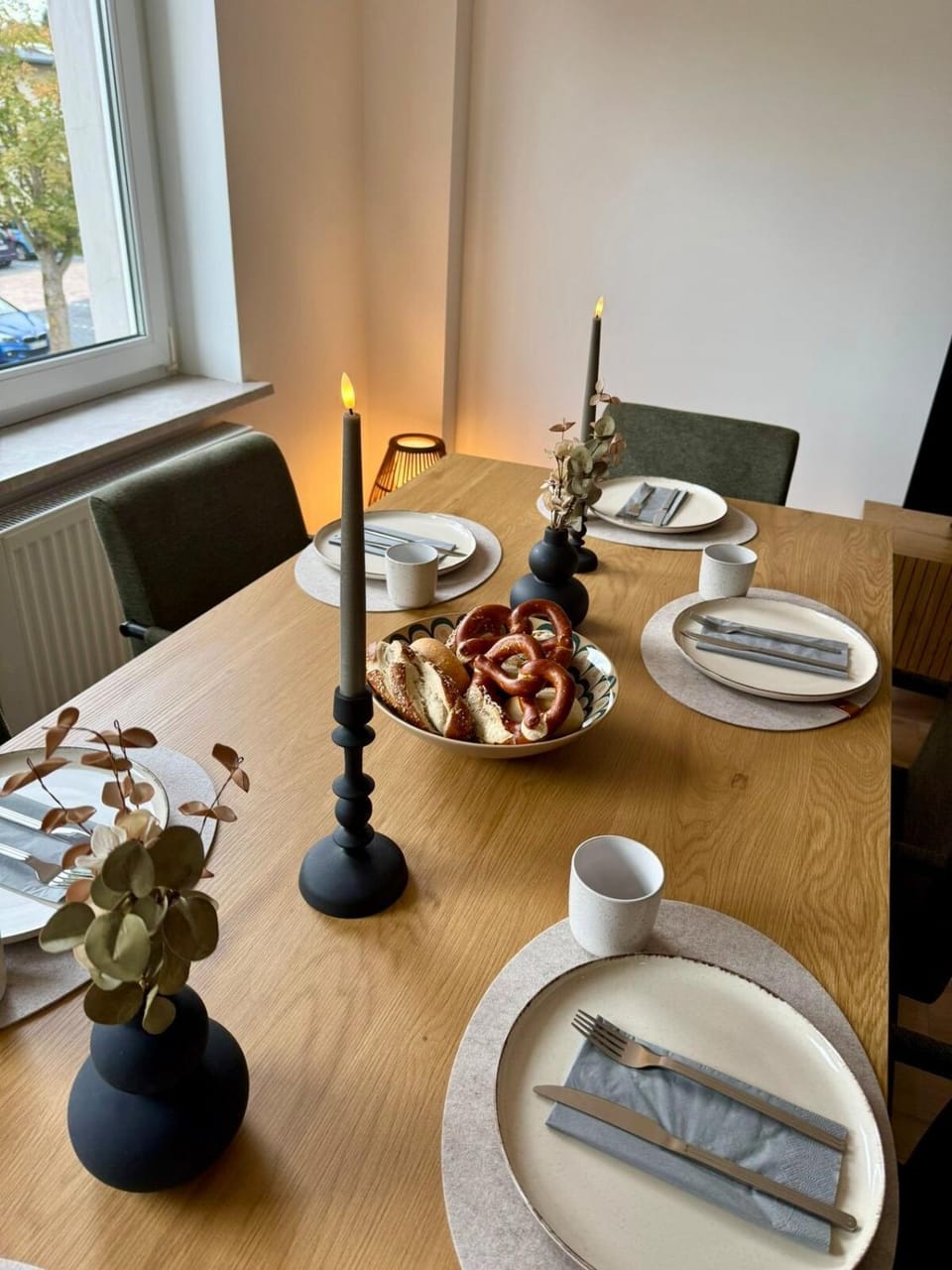 Food and drinks, Dining area, Food