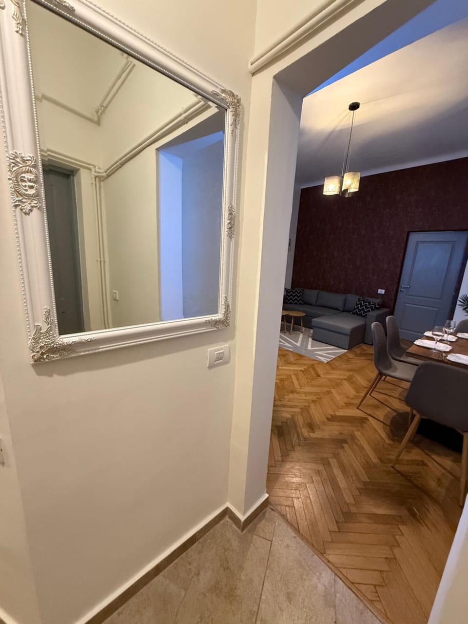Calea Victoriei Apartment in Bucharest