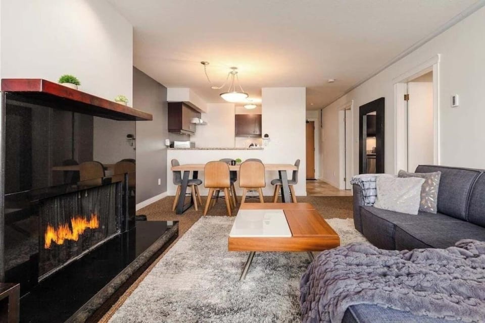 Living room, Seating area, fireplace