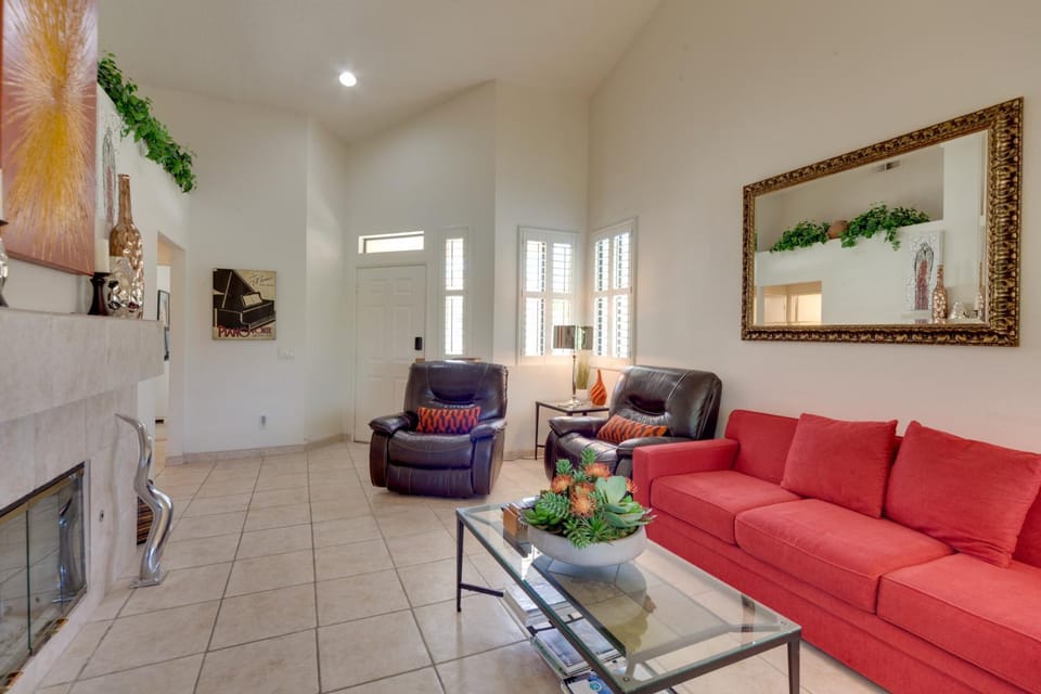 Pool Access & On-Site Golf: Palm Desert Retreat! House in Palm Desert