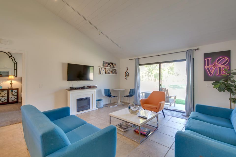Pet-Friendly Stay w/ Patio in Palm Desert Resort! House in Palm Desert