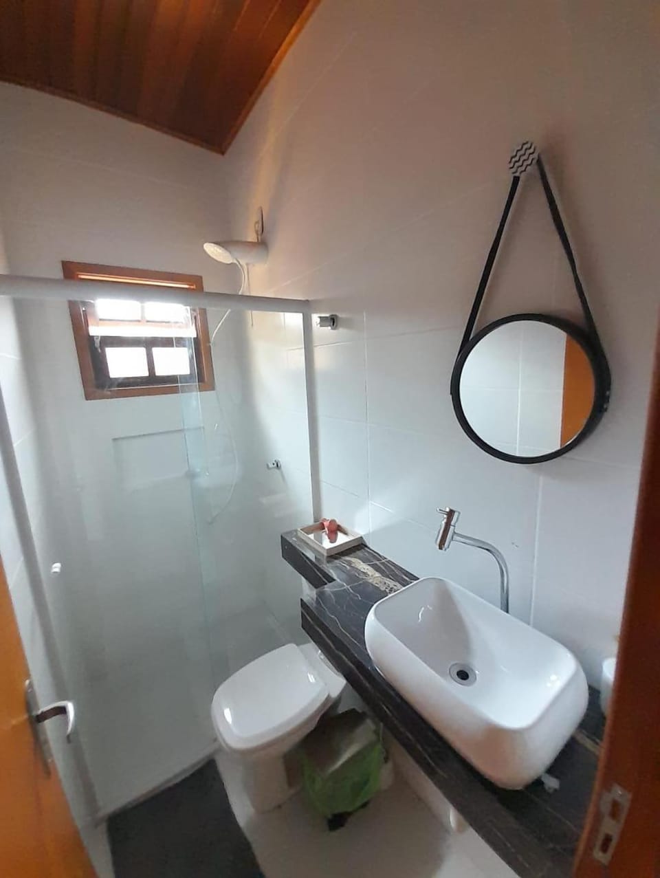 03 Apartamento de praia com ótima localização e piscina Apartment in São Sebastião