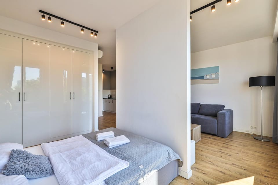 Bed, Kitchen or kitchenette, wardrobe