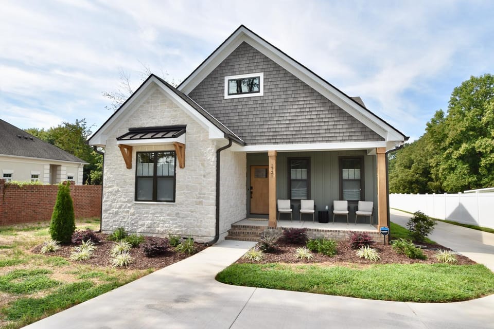 Property building, Garden, Garden view