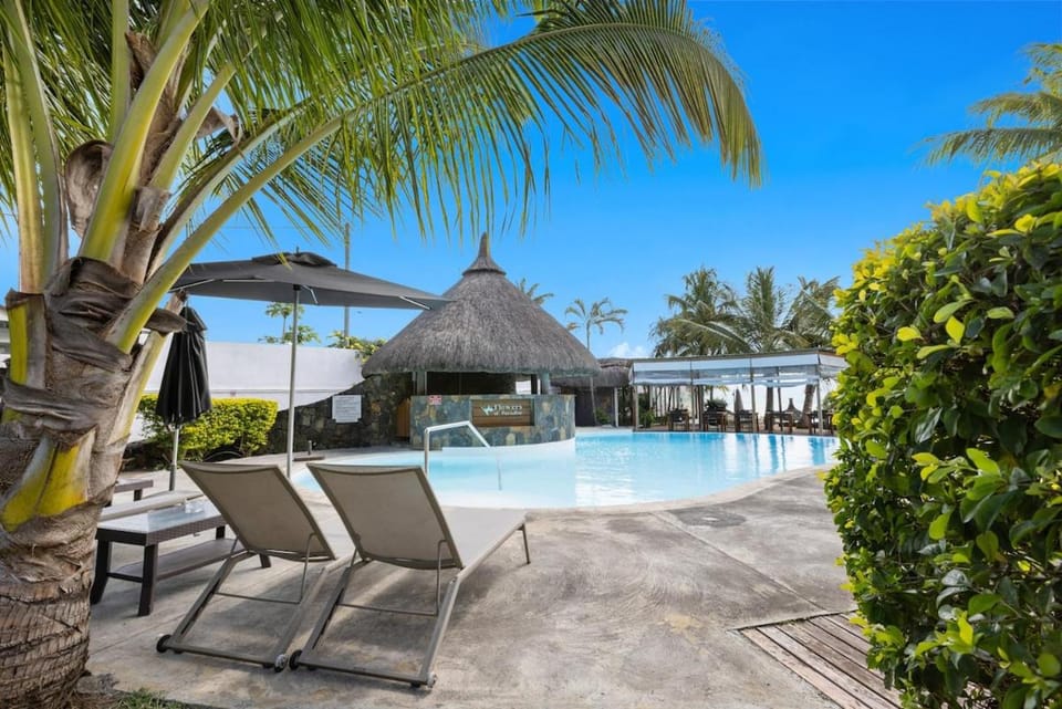 Pool view, Swimming pool, Swimming pool