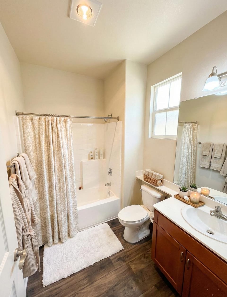 Shower, Toilet, Bed, Bathroom, Photo of the whole room, Bedroom, Bath, bidet, towels