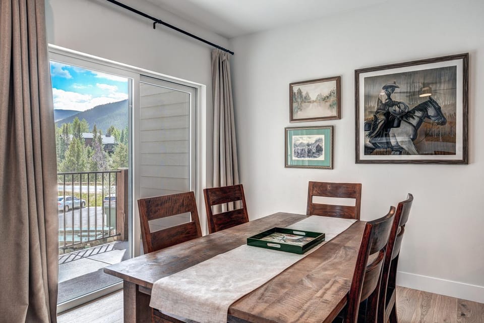 Spacious and Luxurious 2BR Condo - Kids Ski Free condo Apartment in Keystone