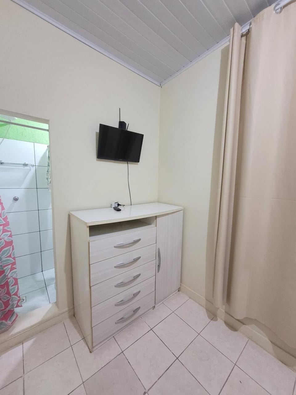 Comfortable apartment next to HCPA Apartment in Porto Alegre