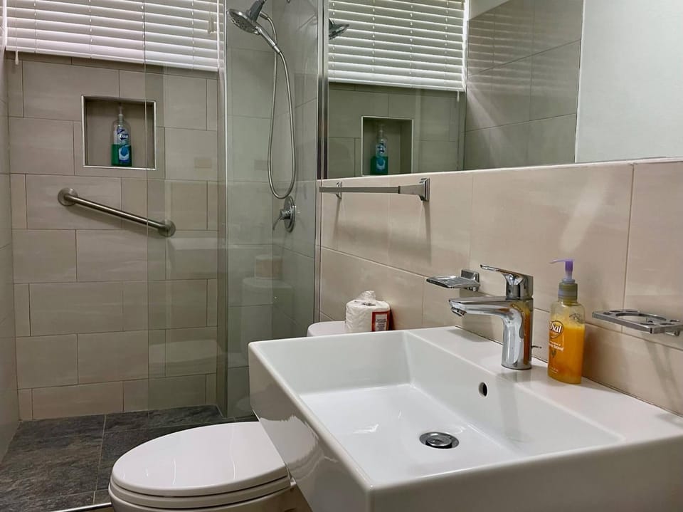 Shower, Toilet, Bathroom