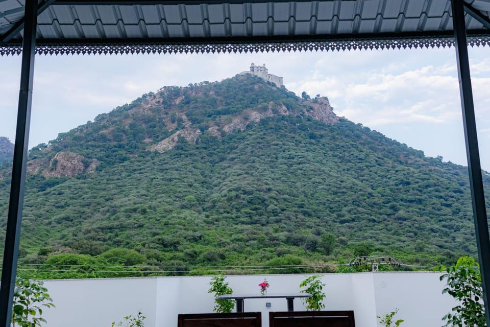 Nearby landmark, Day, Natural landscape, Balcony/Terrace, Lake view, Mountain view