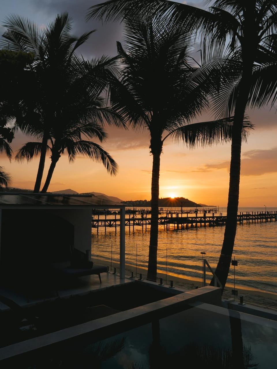 Mo's Beachfront Villa by S&P Villa Management House in Ko Samui