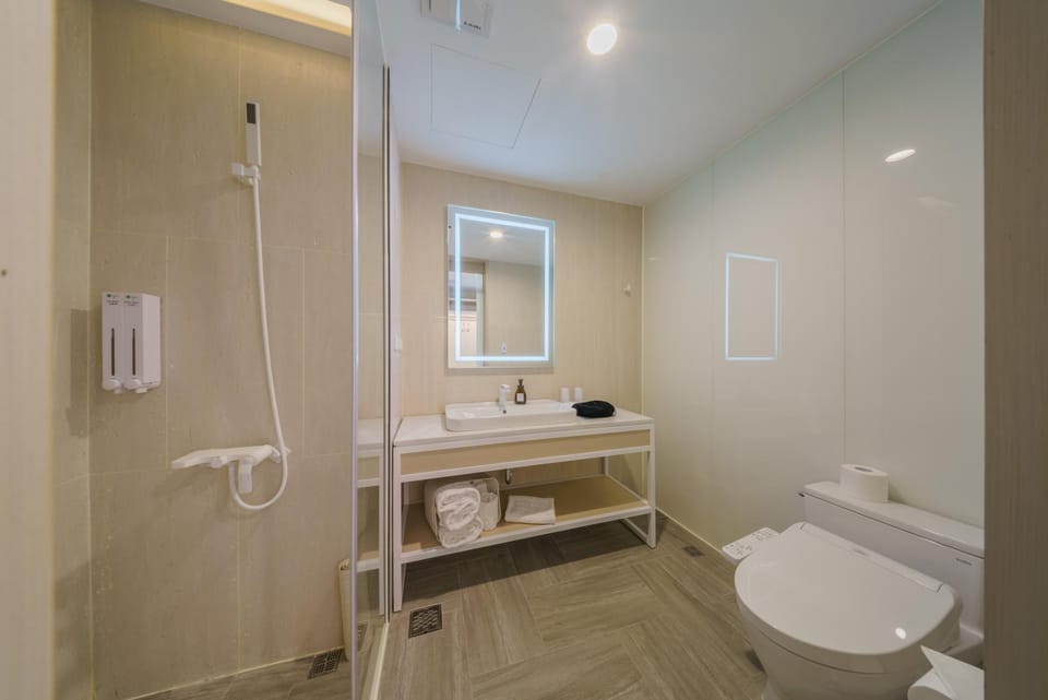 Shower, Bathroom