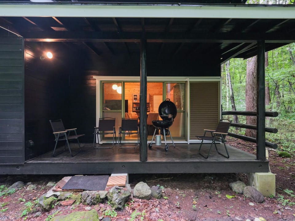 Property building, Day, Natural landscape, BBQ facilities