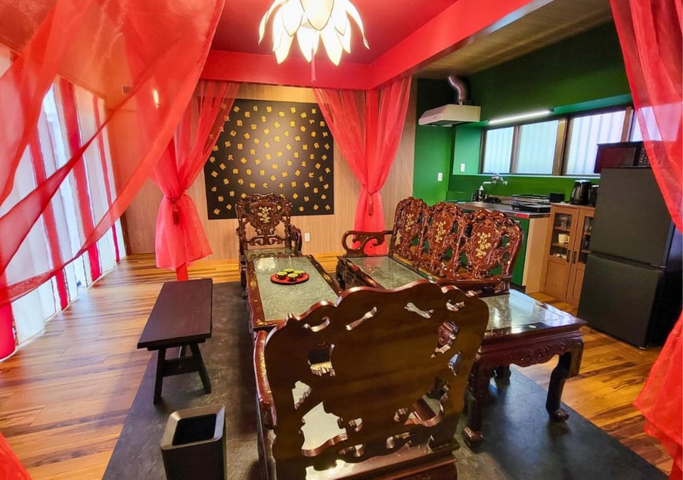 Living room, Seating area, Dining area