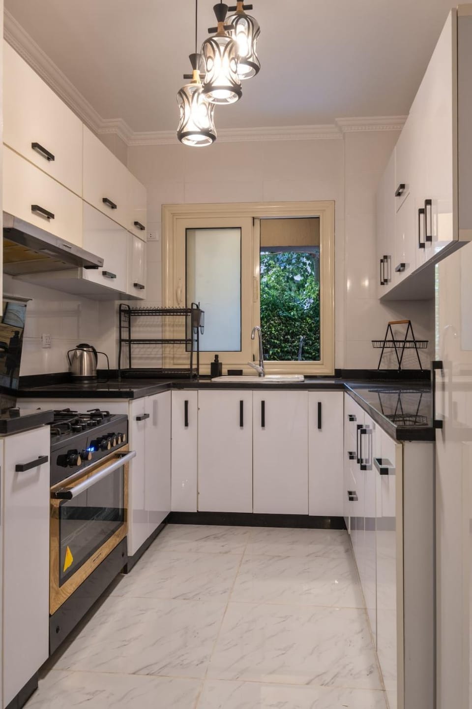 Kitchen or kitchenette, microwave, stove
