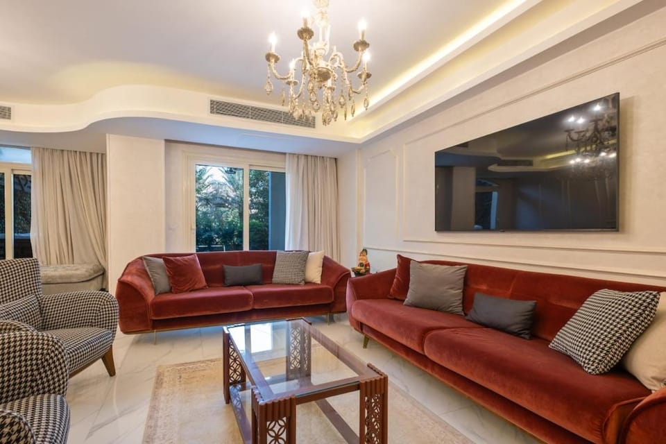 TV and multimedia, Living room, Seating area, air conditioner