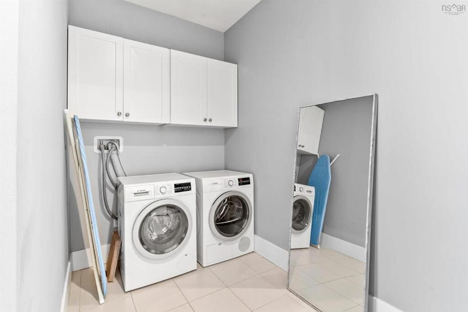 Large Luxury 2 Bedroom Unit Apartment in Dartmouth