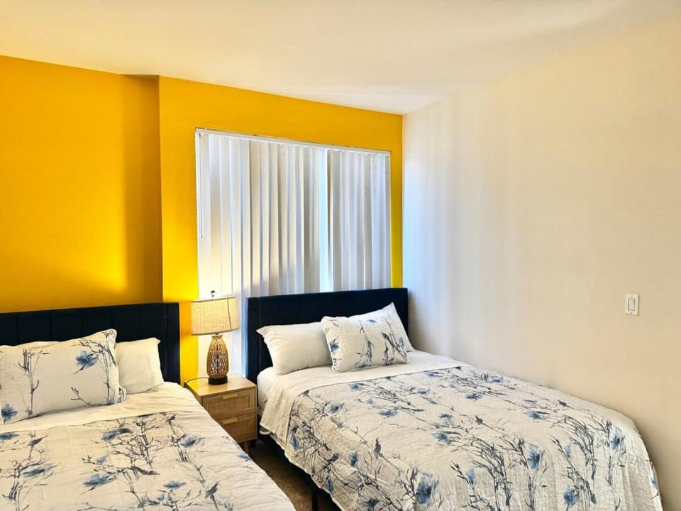 Cozy and Stylish Unit CC 107 Apartment in San Fernando Valley