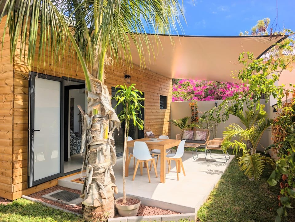 Property building, Patio
