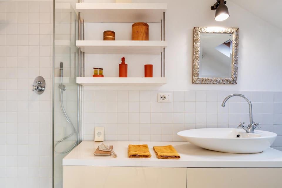Alessi Flexyrent studio WiFi AC Apartment in Milan