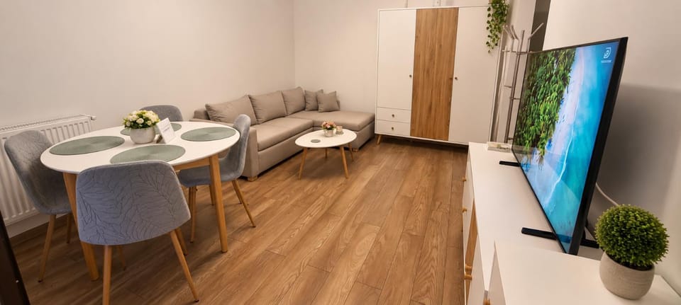 Brown Residence - Elegant Aparthotel Apartment in Bucharest