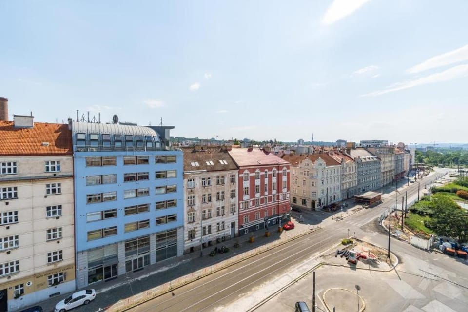 Brand new studio apartment #30 in brand new building FREE PARKING close to center Apartment in Prague