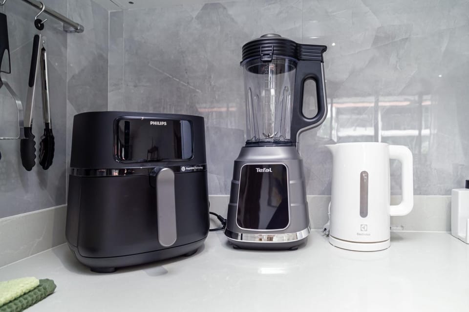 Kitchen or kitchenette, kitchen