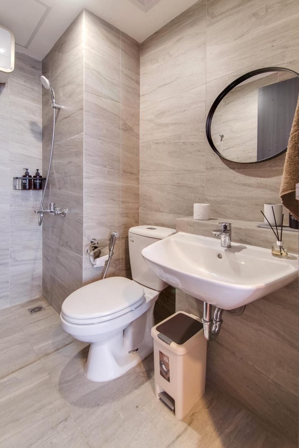 Shower, Bathroom, bidet