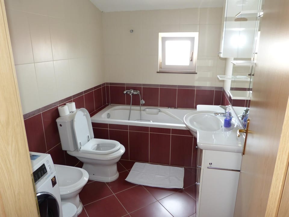 Toilet, Bathroom