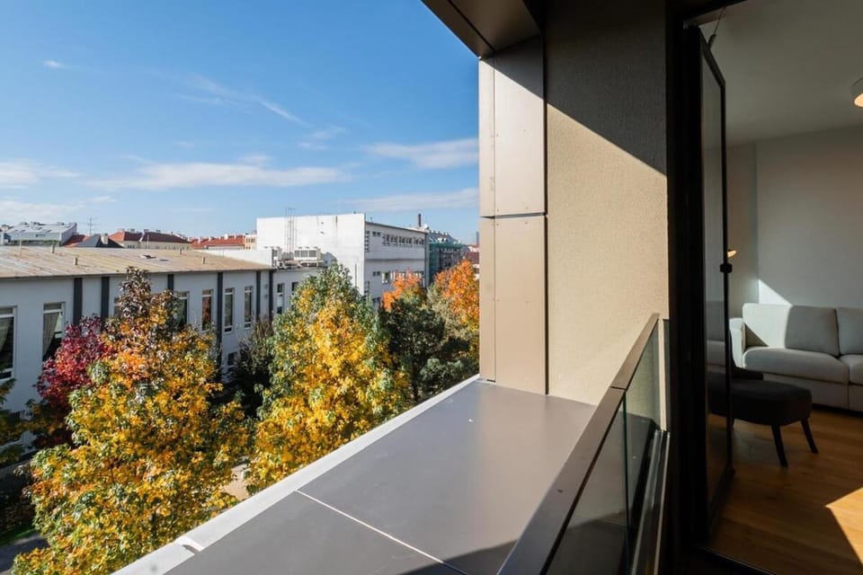 Skypark Nest City free park Living with Style Apartment in Bratislava