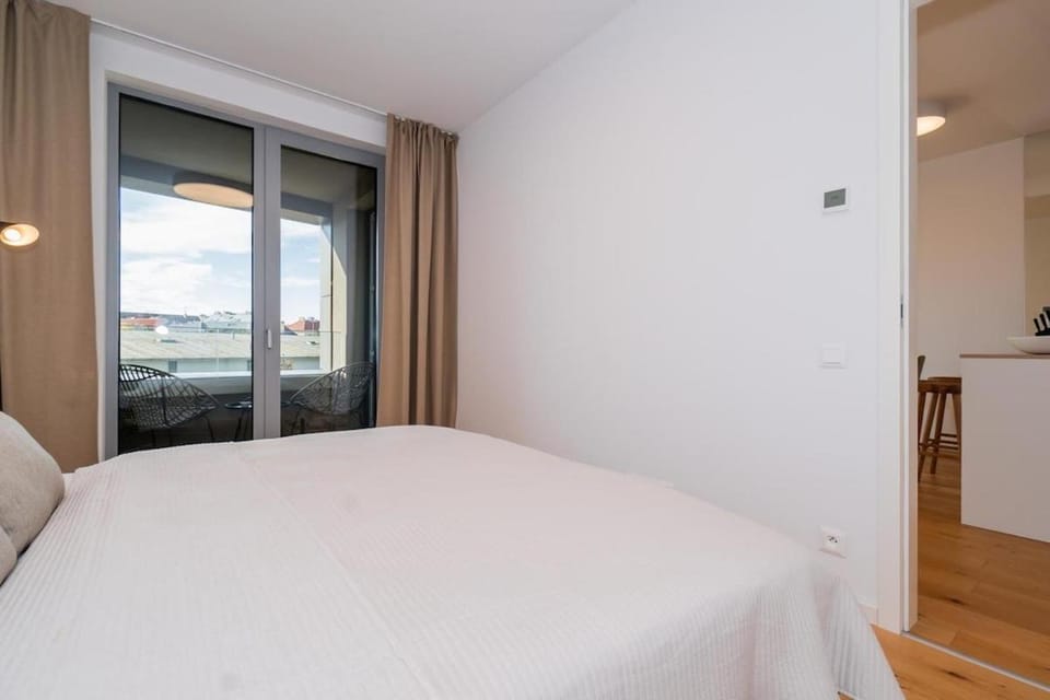 Skypark Nest City free park Living with Style Apartment in Bratislava
